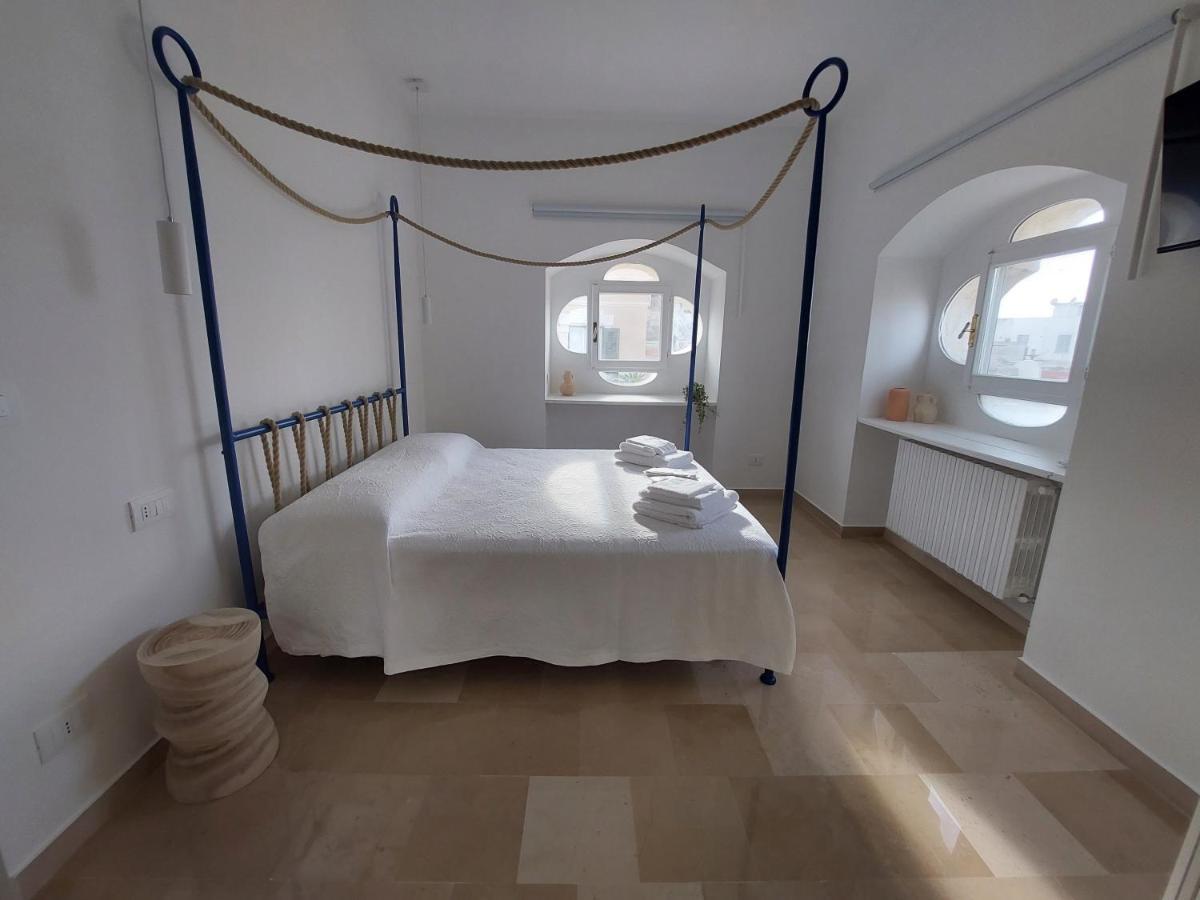 Palazzo Accinni B&B Monopoli Exterior foto